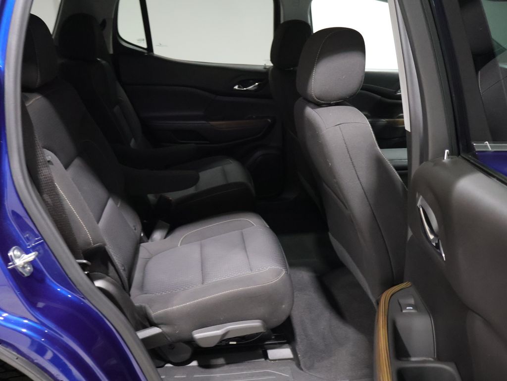 2023 GMC Acadia SLE - Photo 19
