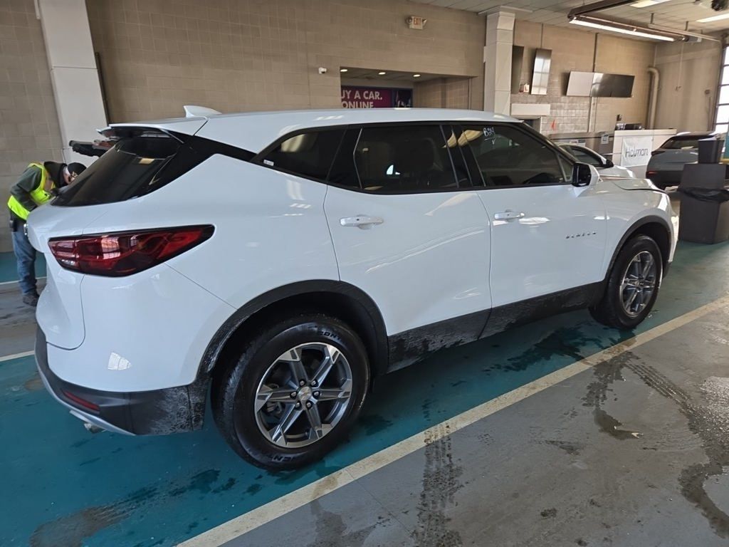 2025 Chevrolet Blazer 2LT photo 4