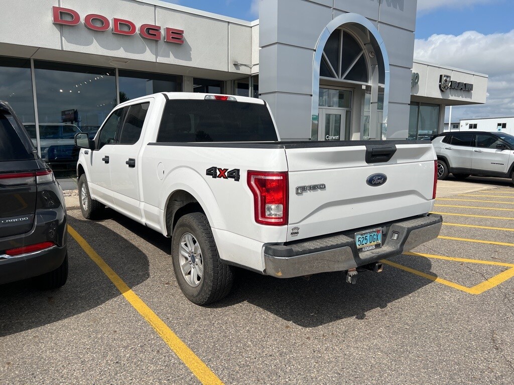 2017 Ford F-150 XLT photo 4