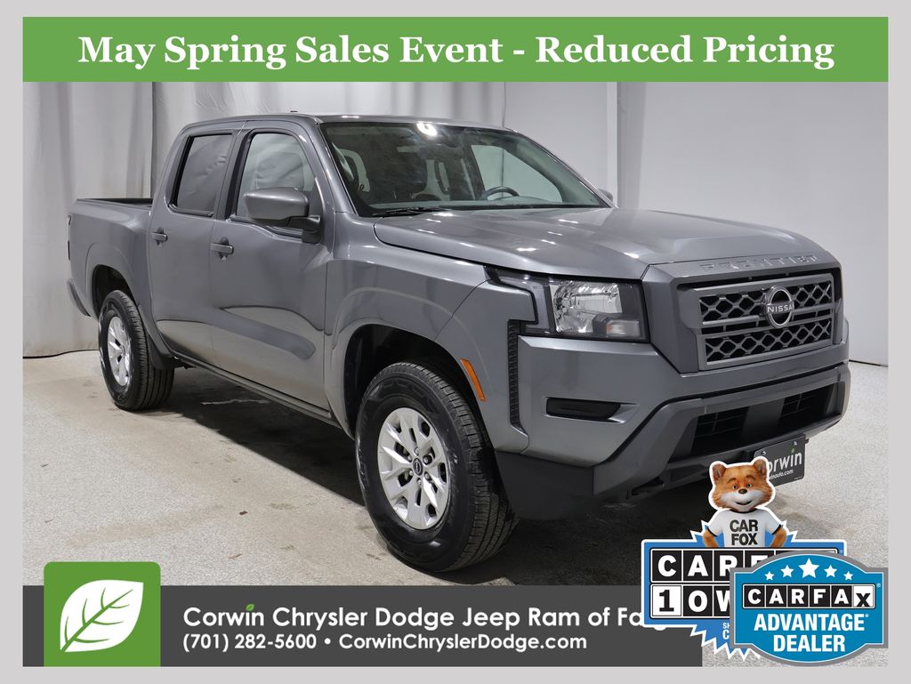 2024 Nissan Frontier SV Crew Cab 4X4 SWB's photo