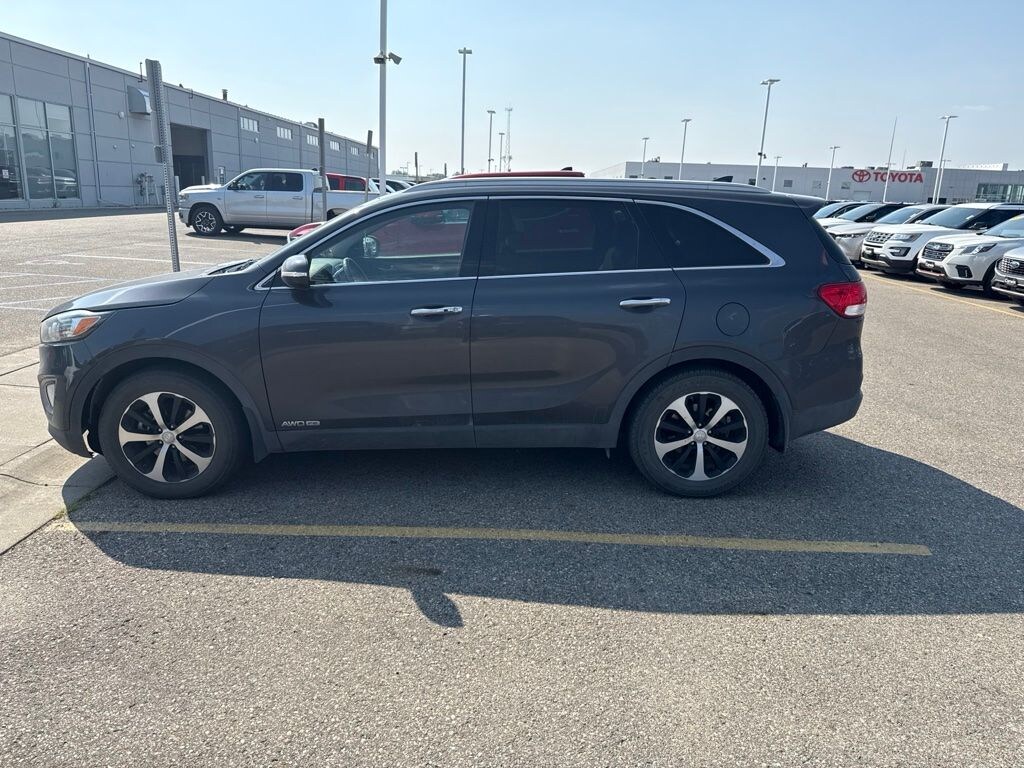 Used 2017 Kia Sorento 3.3L EX SUV
