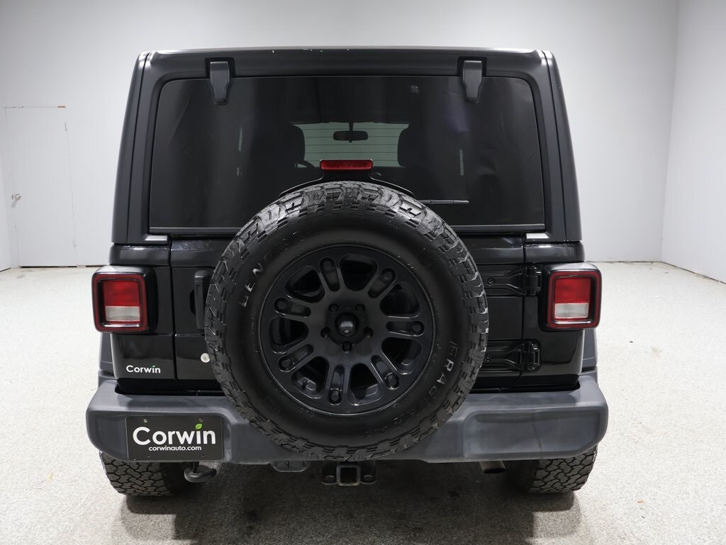 2019 Jeep Wrangler Unlimited Sport photo 3