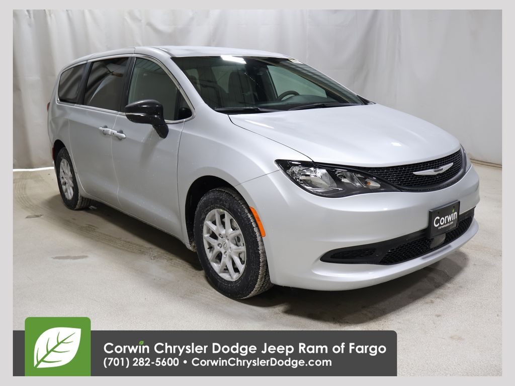 2026 Chrysler Voyager LX's photo