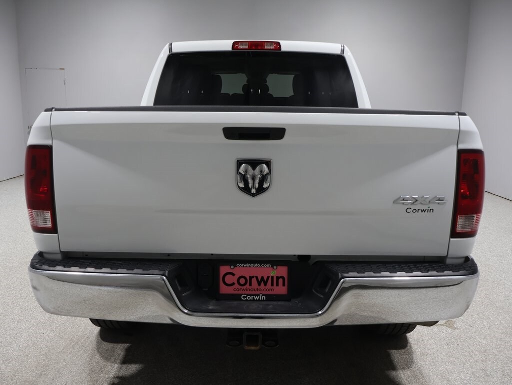 2023 Ram 1500 Tradesman photo 3
