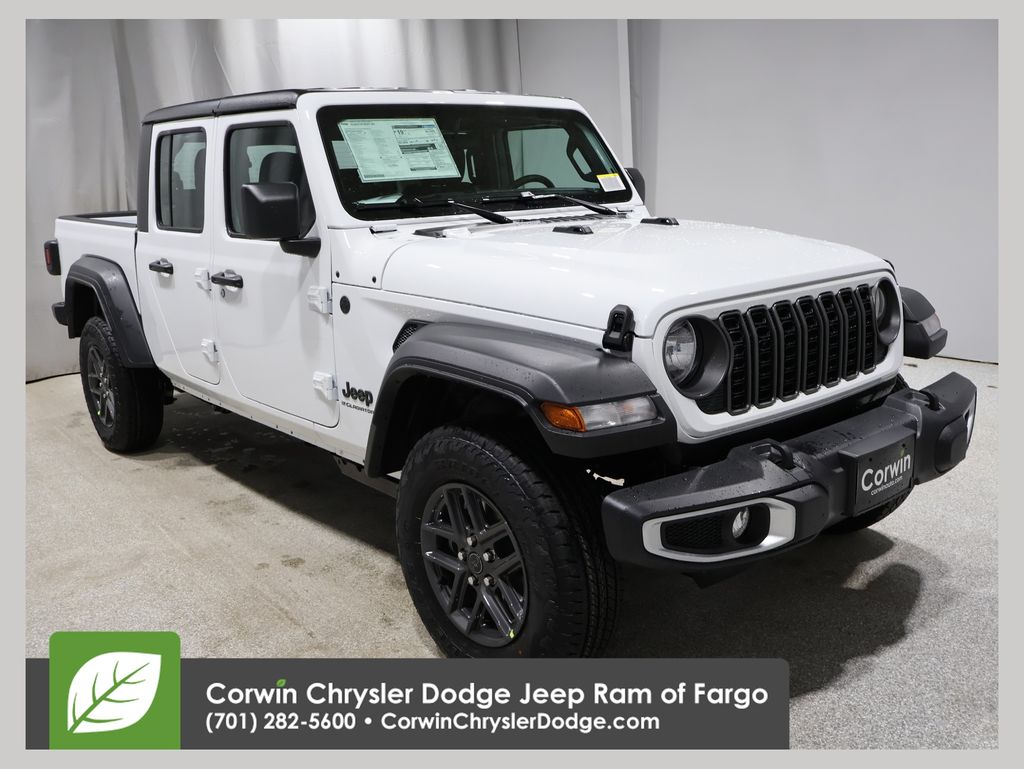 2026 Jeep Gladiator Sport Auto's photo