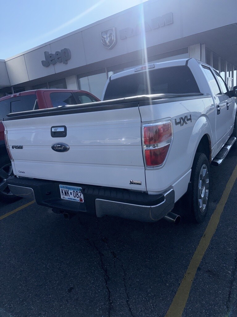 2010 Ford F-150 XLT photo 2