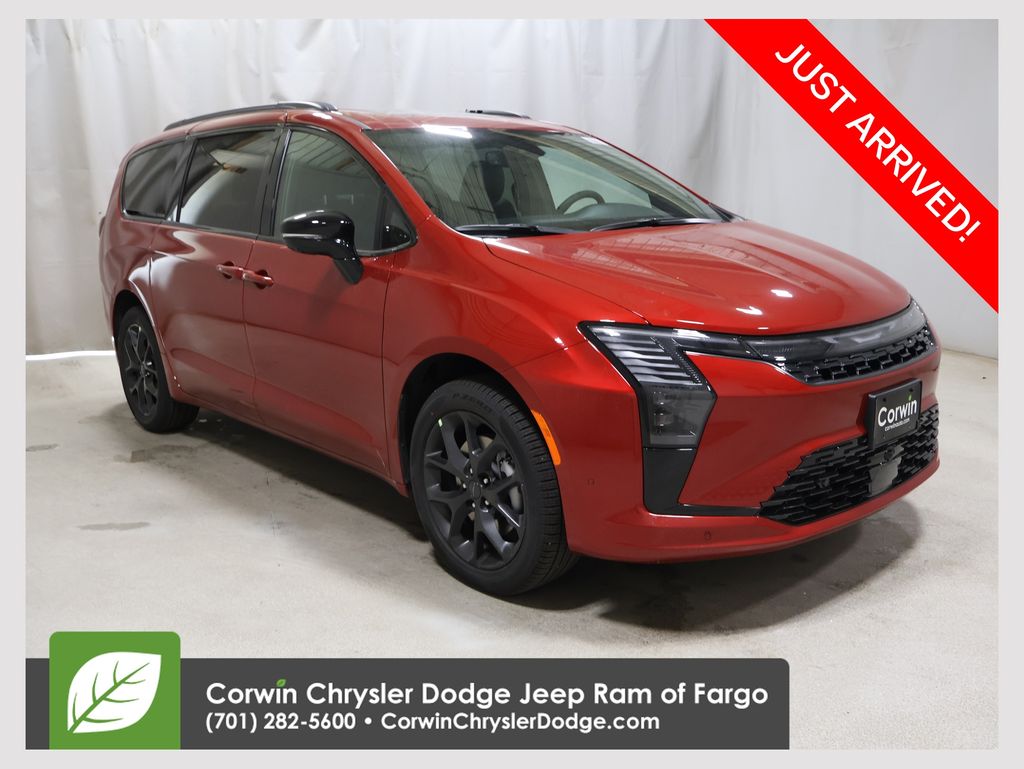 2027 Chrysler Pacifica Limited AWD's photo