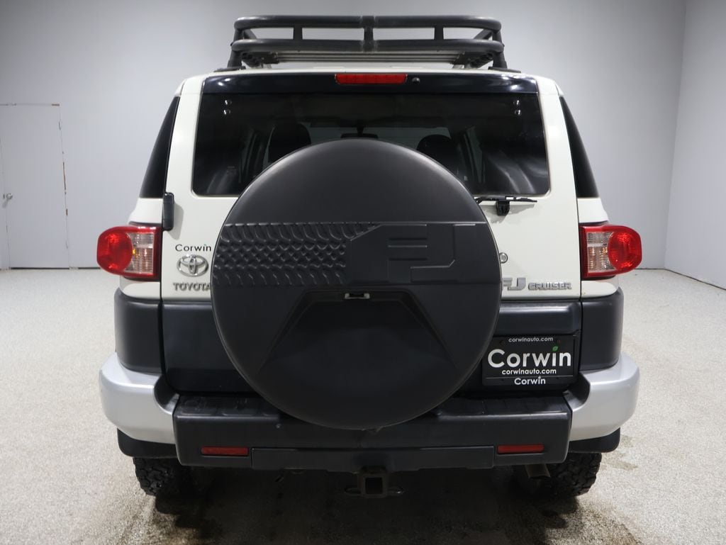 2010 Toyota FJ Cruiser Base photo 3