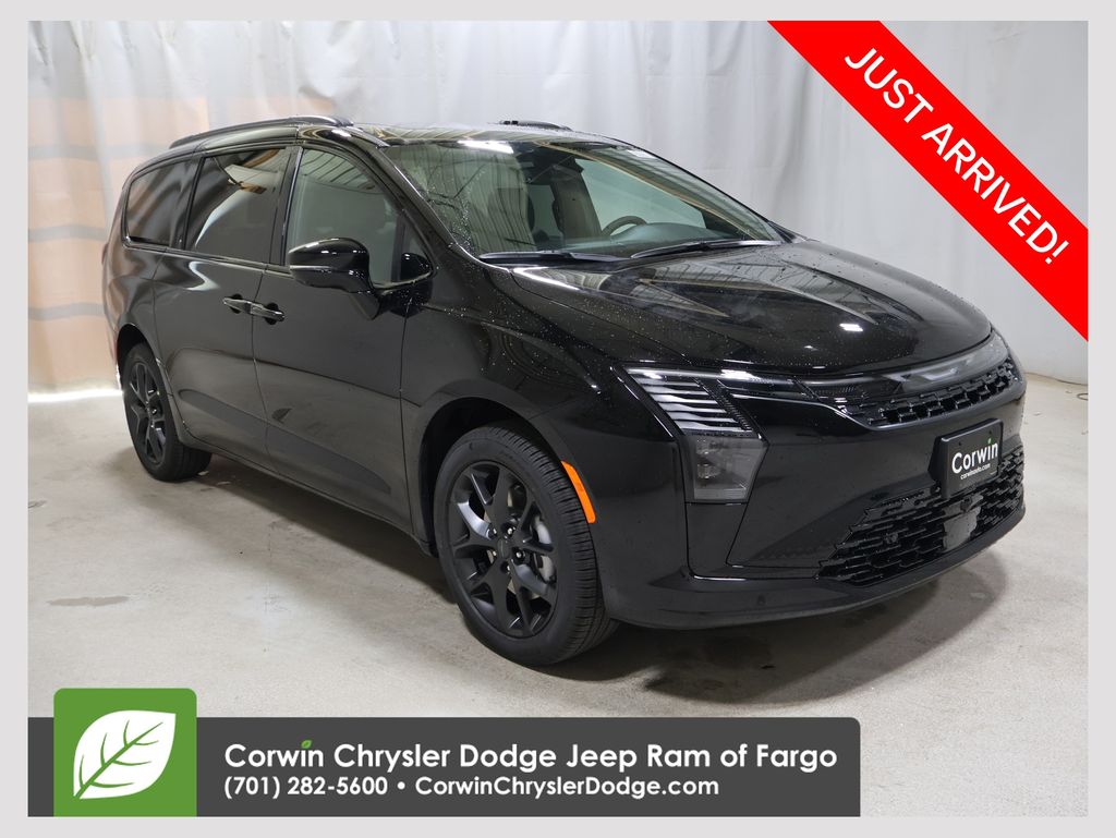2027 Chrysler Pacifica Limited AWD's photo