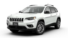 2022 Jeep Cherokee LATITUDE LUX 4X4 Sport Utility