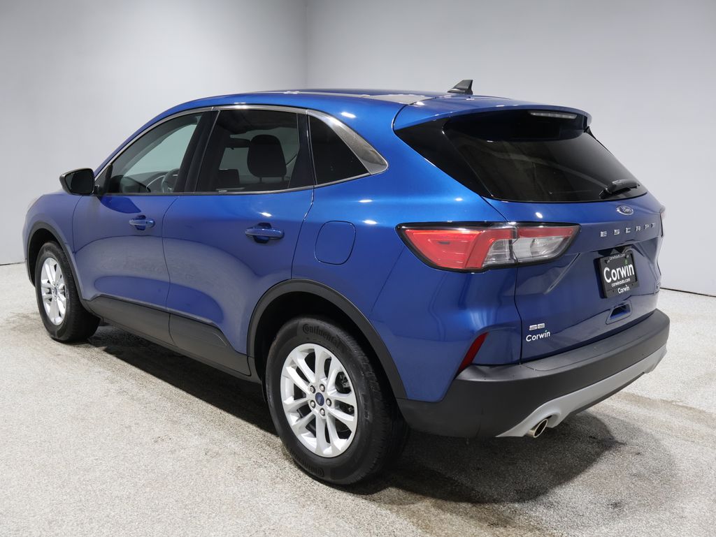 2022 Ford Escape SE Hybrid photo 4