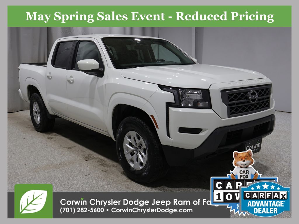 2024 Nissan Frontier SV Crew Cab 4X4 SWB's photo
