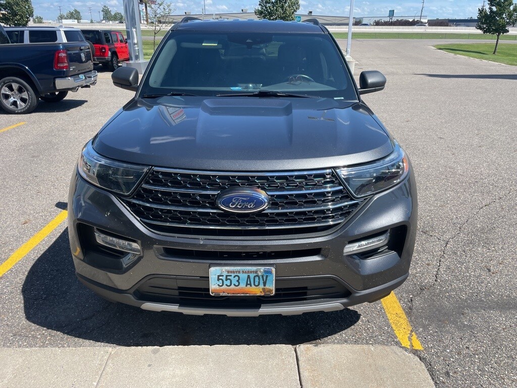 2020 Ford Explorer XLT photo 2