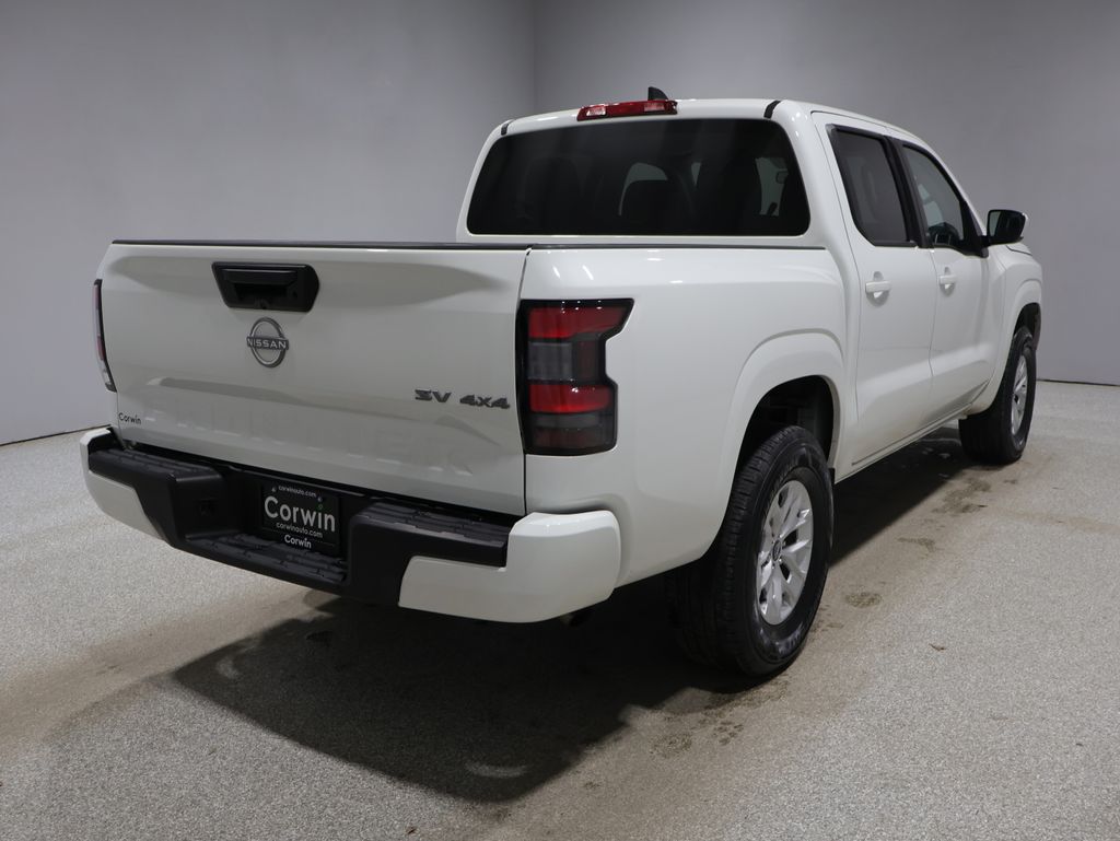 2024 Nissan Frontier SV photo 2
