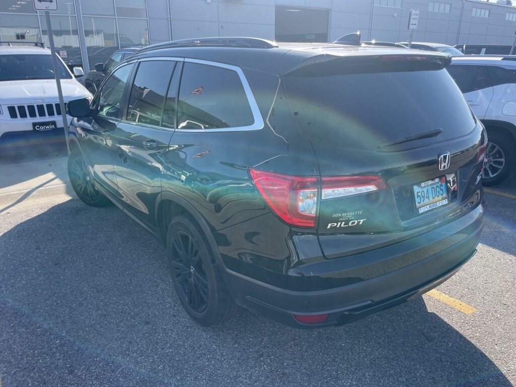 2022 Honda Pilot SE photo 3