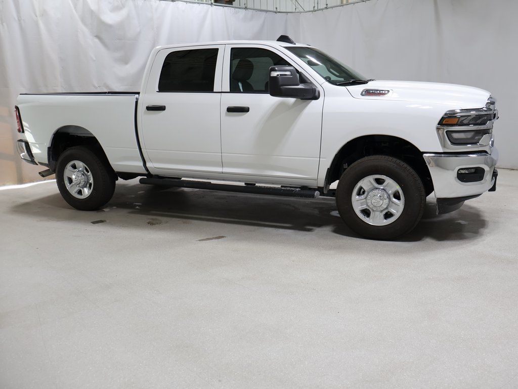 2026 RAM 3500 Tradesman - Photo 6