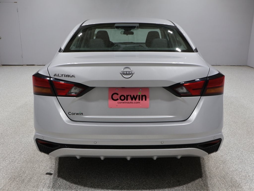 2024 Nissan Altima S photo 3