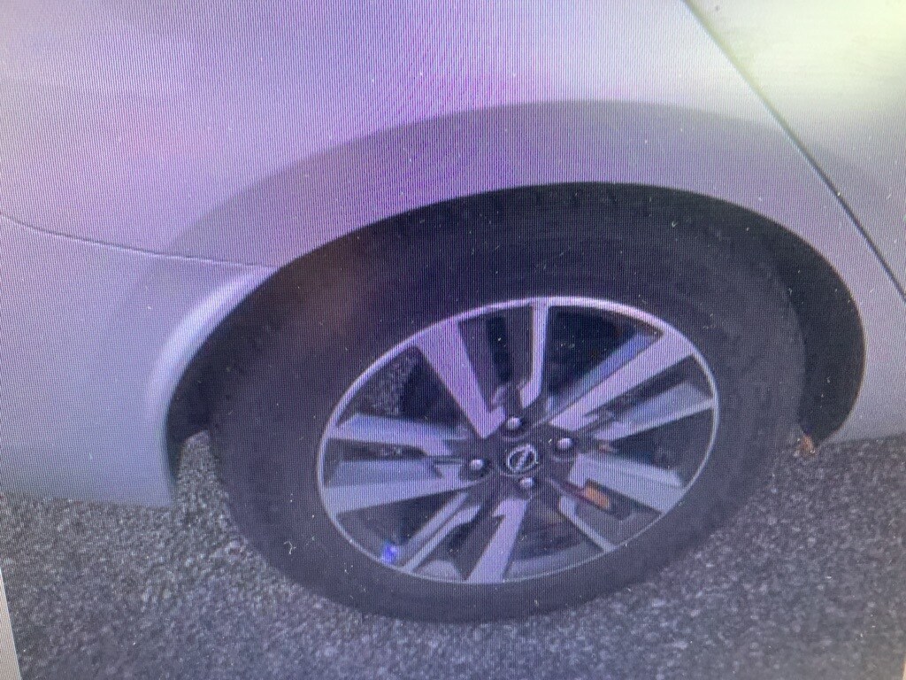 2023 Nissan Versa 1.6 SV photo 4