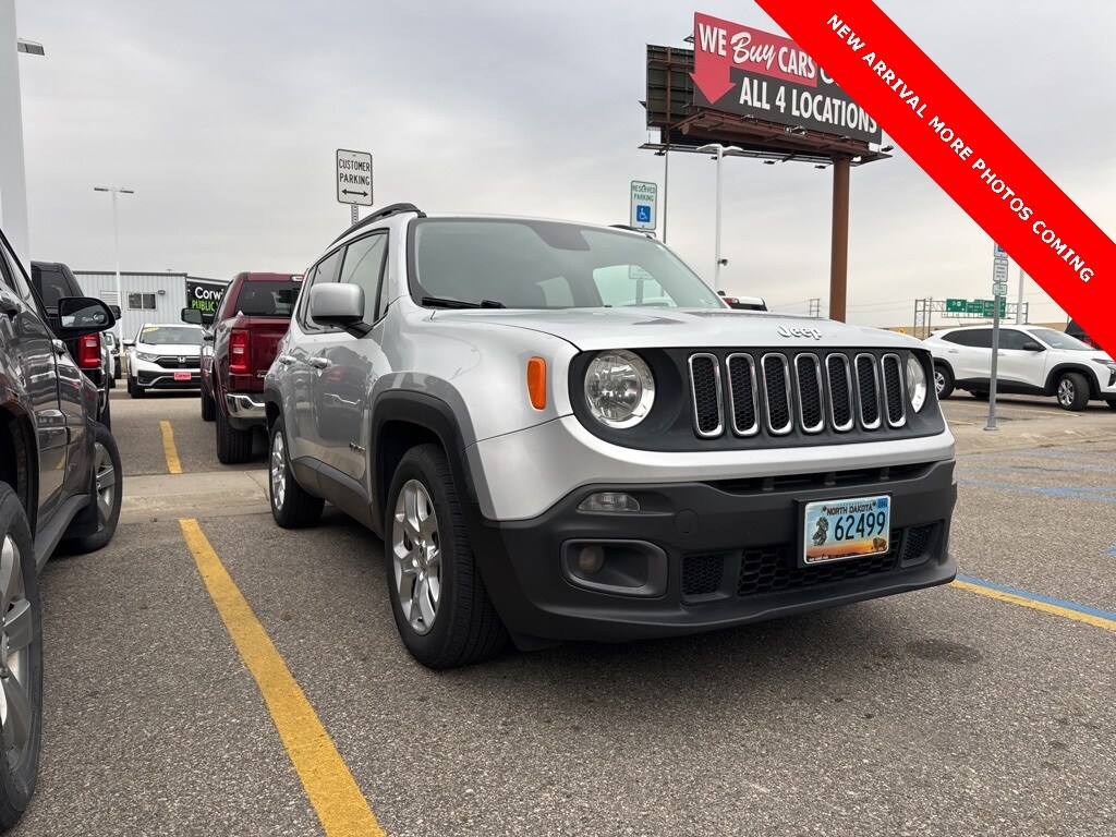 Used 2016 Jeep Renegade Latitude FWD SUV