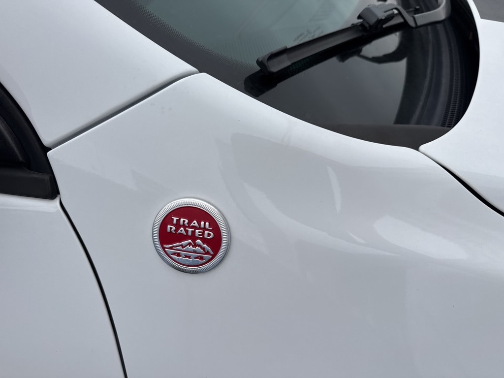 Used 2019 Jeep Cherokee Trailhawk 4x4 SUV