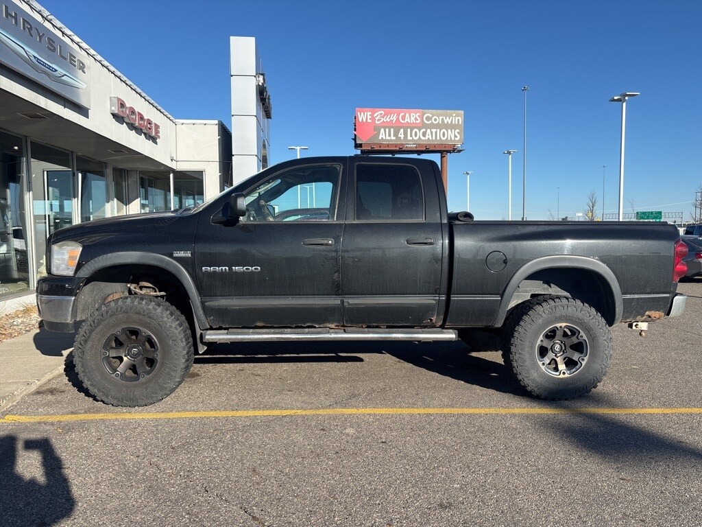 2007 Dodge Ram SLT photo 2
