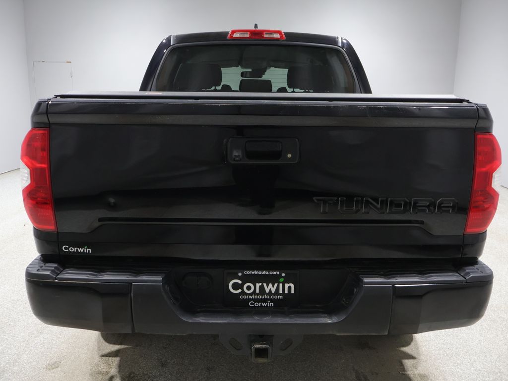 2021 Toyota Tundra SR5 CrewMax photo 3