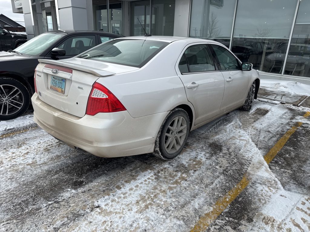 2012 Ford Fusion SEL photo 2