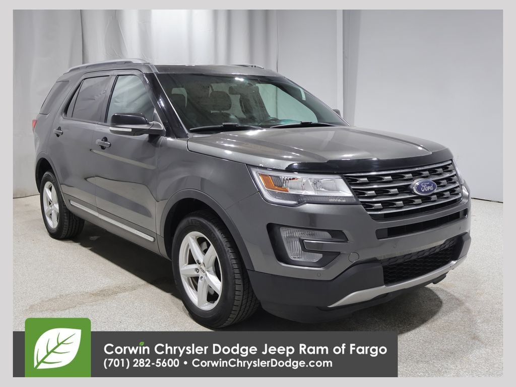 2017 Ford Explorer XLT 4WD's photo