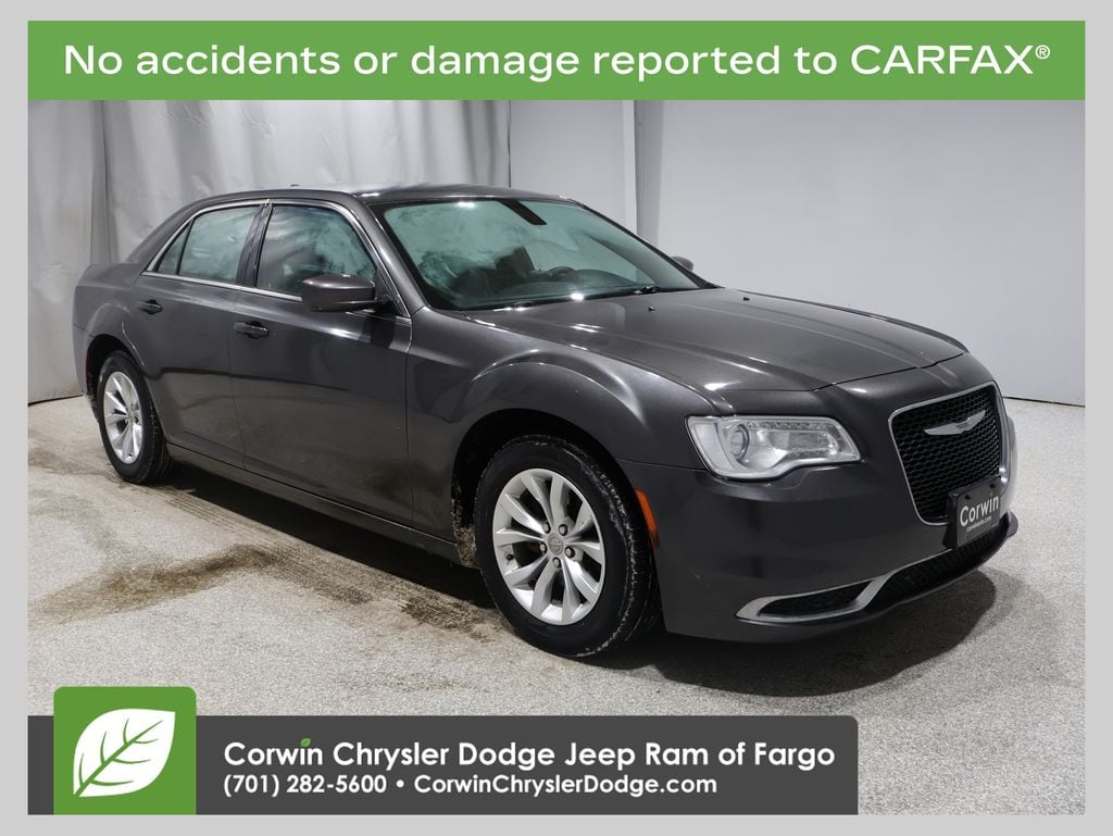 2015 Chrysler 300 Limited