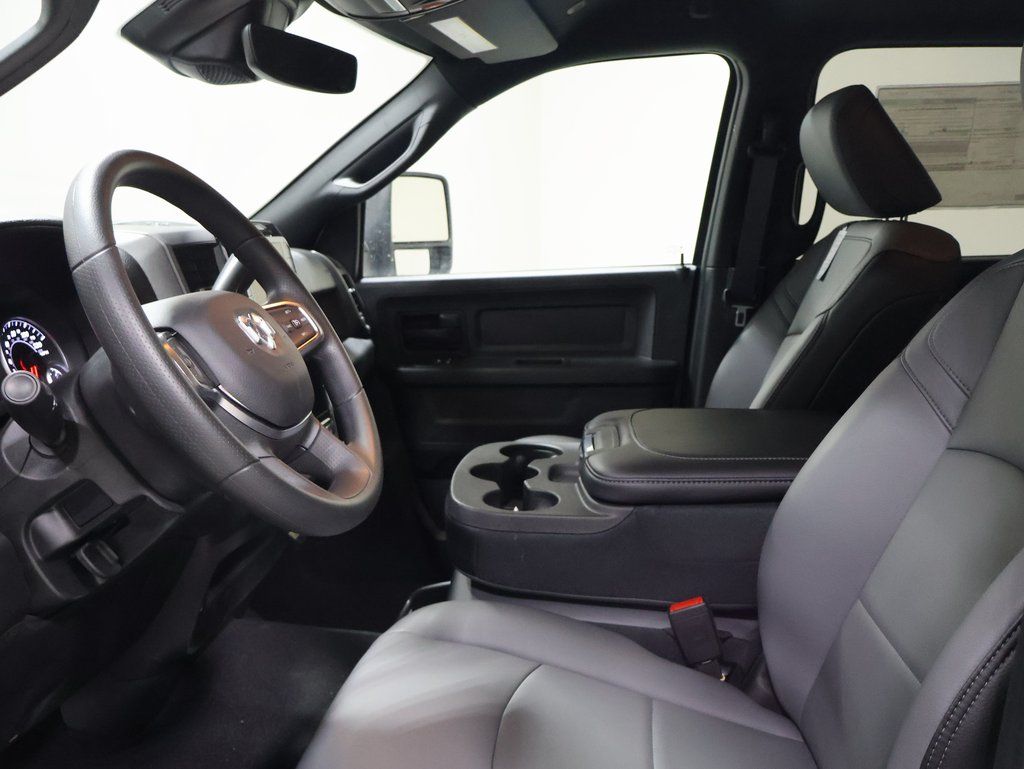 2026 RAM 2500 Tradesman - Photo 9
