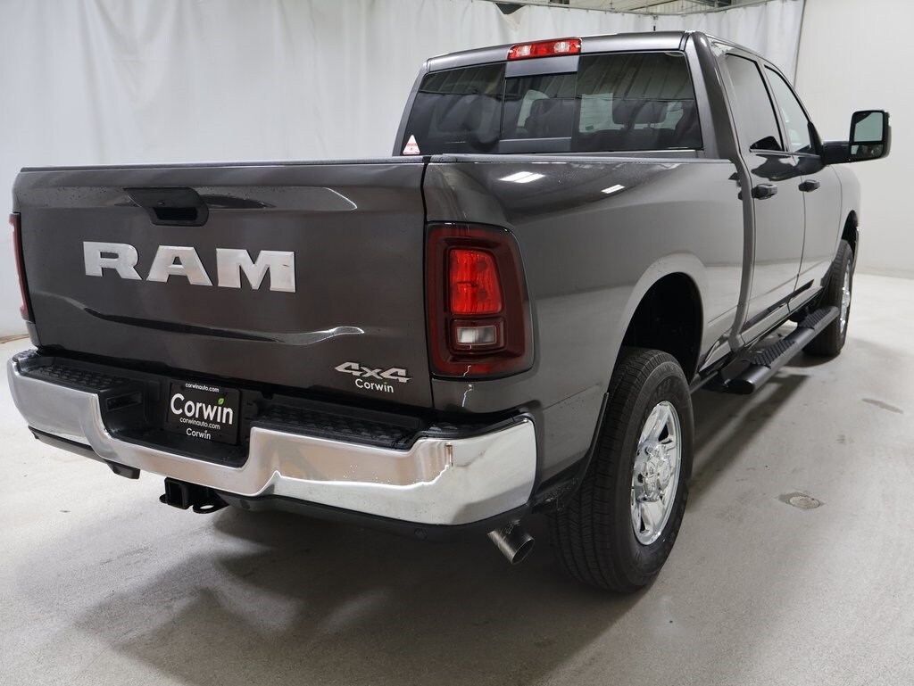 2026 Ram 3500 Tradesman photo 4
