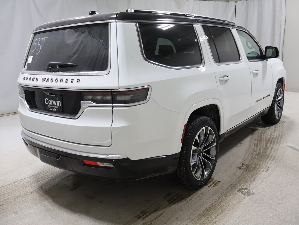 New 2025 Jeep Grand Wagoneer SERIES III 4X4 Fargo ND Serving West Fargo, Detroit Lakes