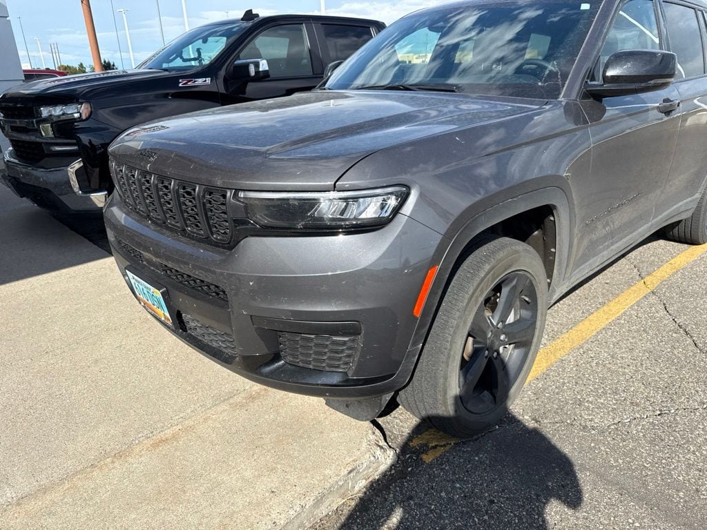 Used 2025 Jeep Grand Cherokee L Laredo SUV