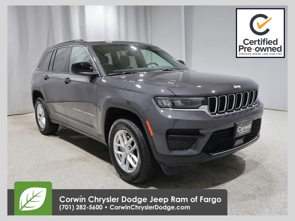 2025 Jeep Grand Cherokee Laredo X 4x4's photo