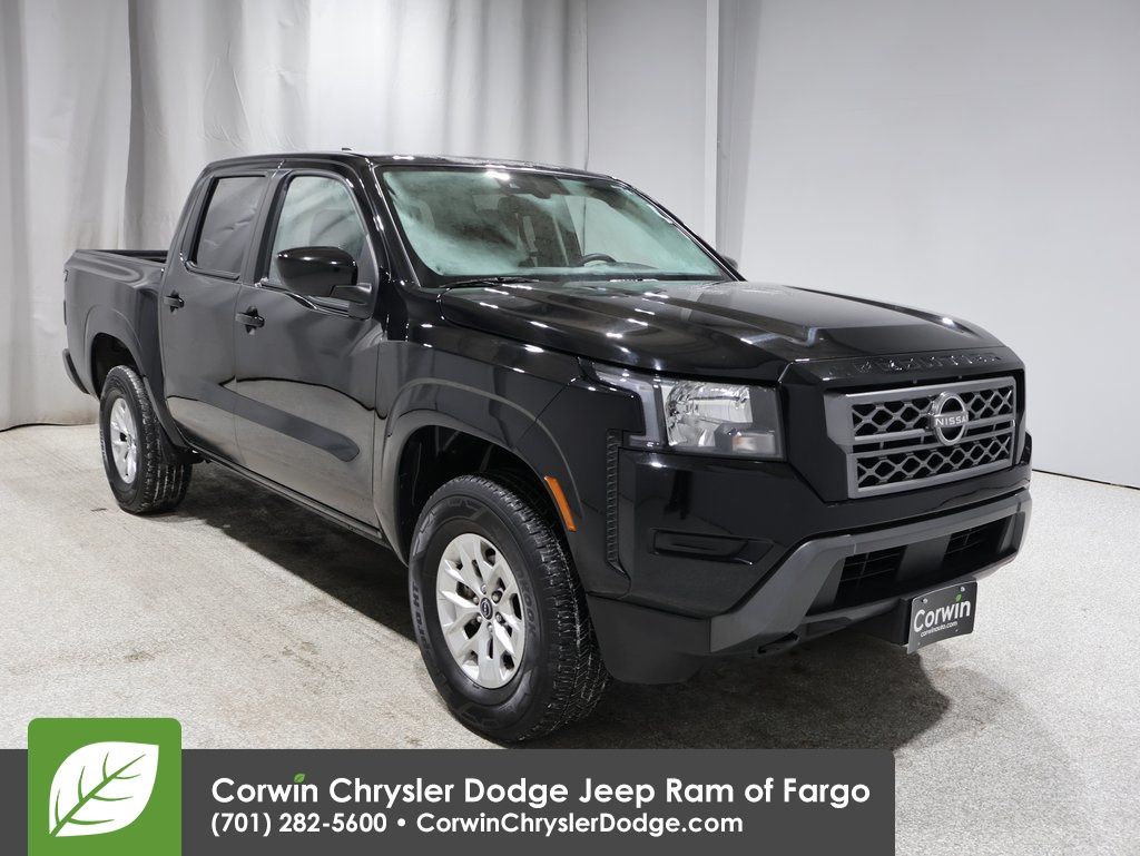 2024 Nissan Frontier SV's photo