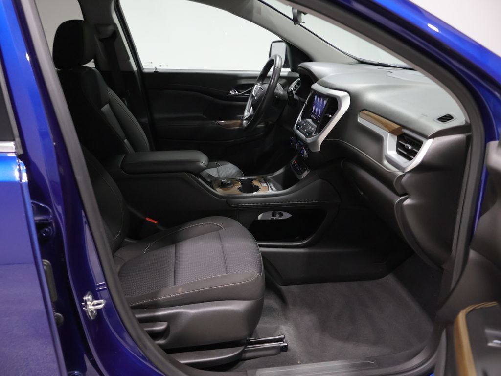 2023 GMC Acadia SLE - Photo 21