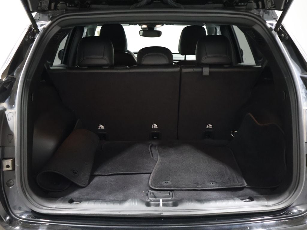 2023 Jeep Compass Latitude Lux Altitude photo 4