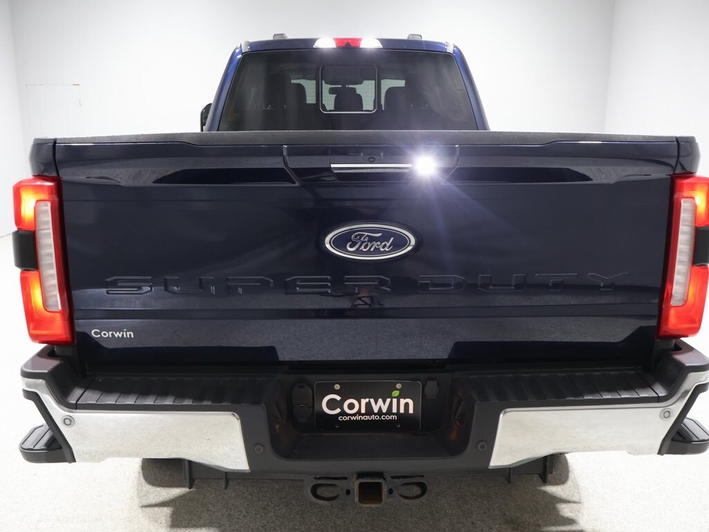 2024 Ford F-350 Lariat photo 3