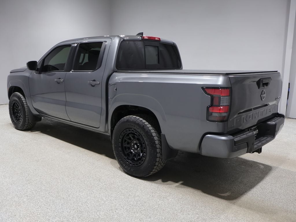2022 Nissan Frontier SV photo 4