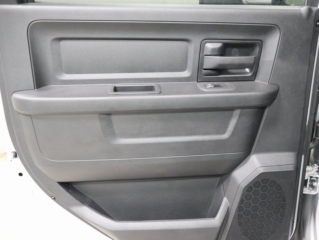 2026 RAM 3500 Tradesman - Photo 13