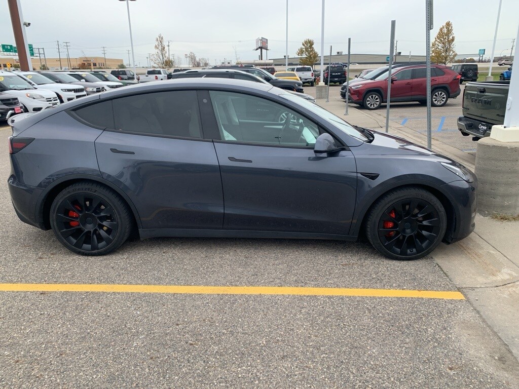 Used 2022 Tesla Model Y Performance SUV