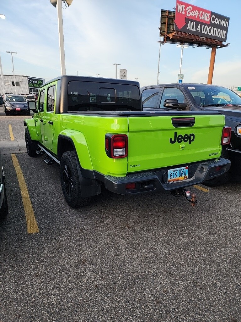 2021 Jeep Gladiator Sport photo 3