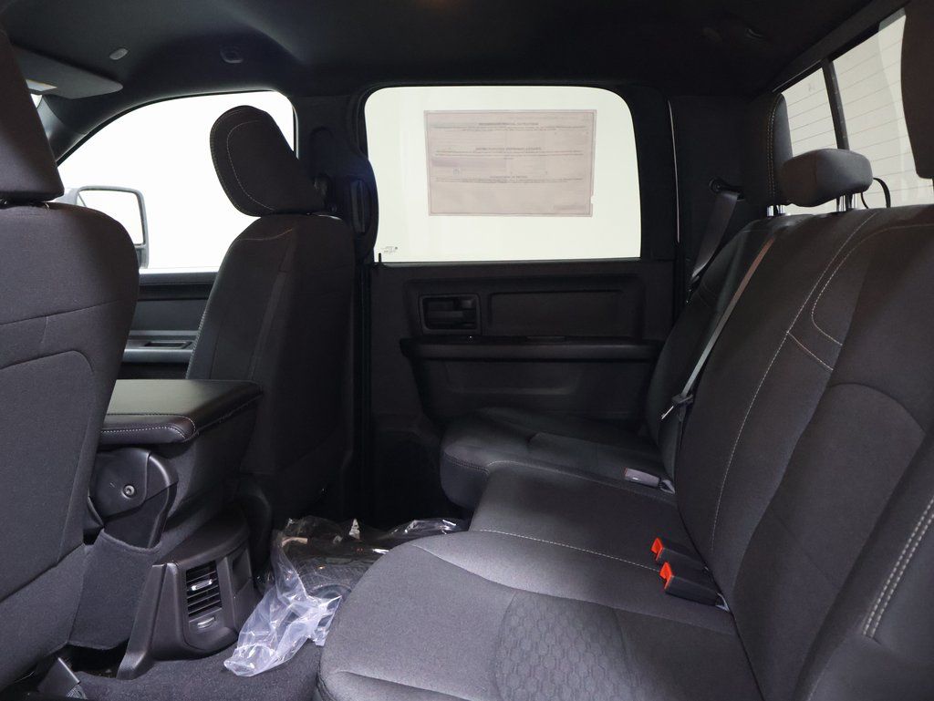 2026 RAM 3500 Tradesman - Photo 12