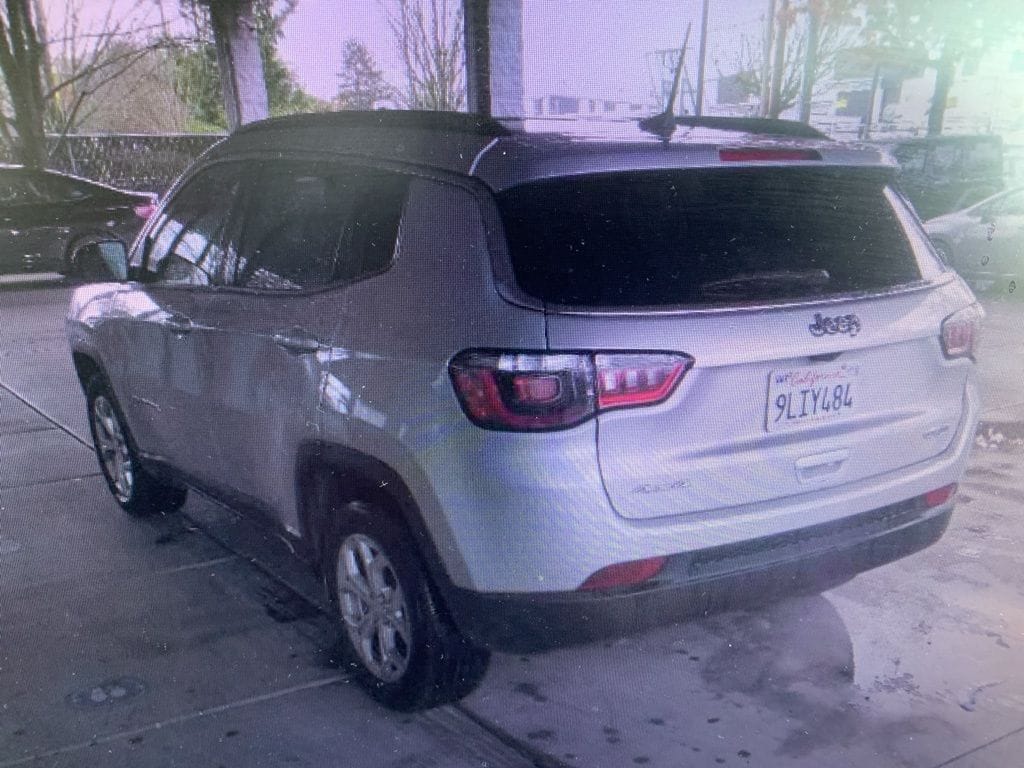 2024 Jeep Compass North Edition Latitude photo 2