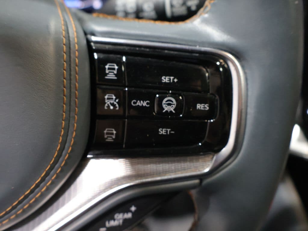 2022 Jeep Grand Wagoneer Series III - Photo 34