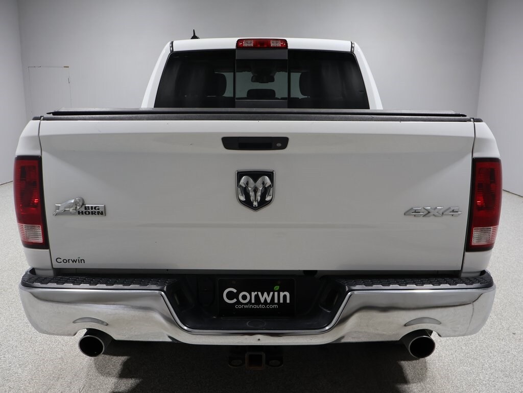 2014 Ram 1500 SLT photo 2