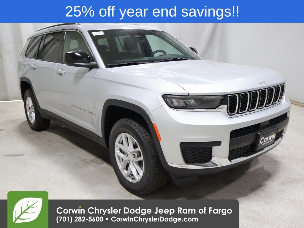 2025 Jeep Grand Cherokee L Laredo's photo