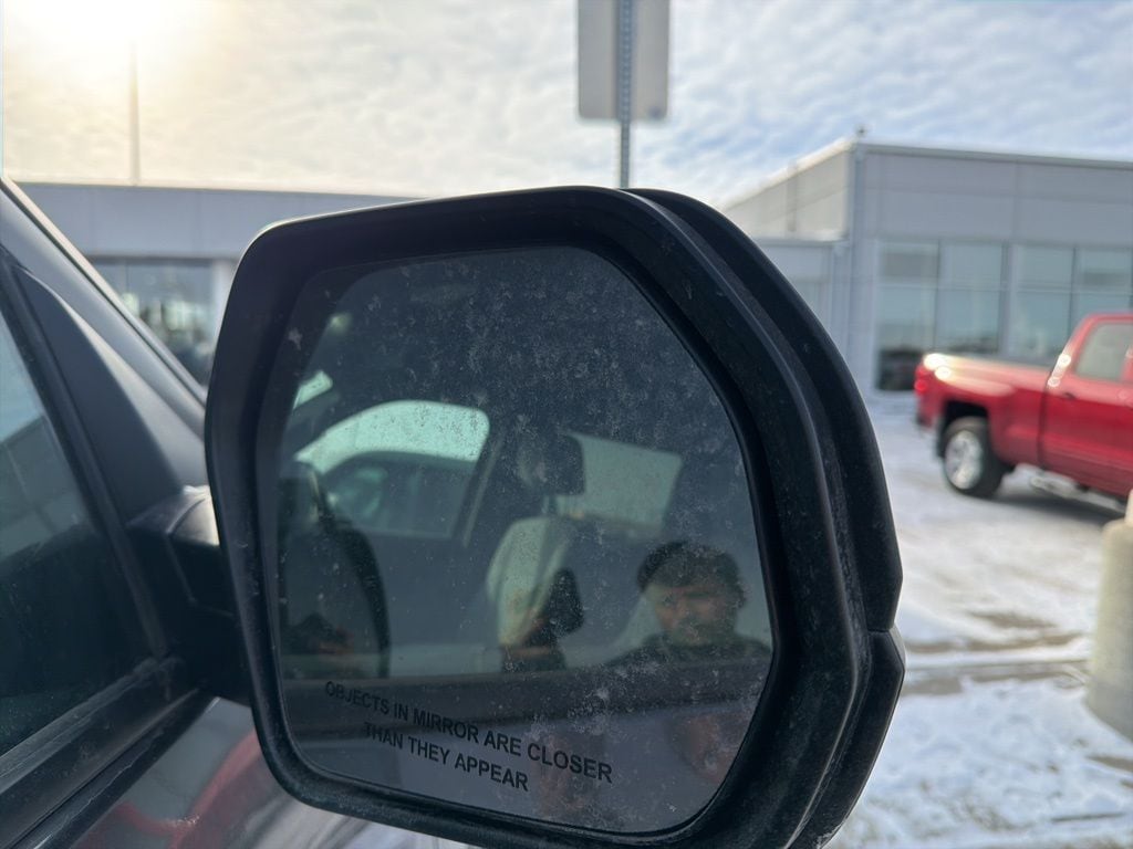 2025 Toyota Tundra SR5 photo 3