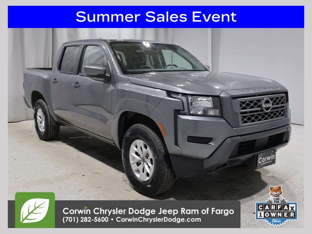2024 Nissan Frontier SV Crew Cab 4X4 SWB's photo