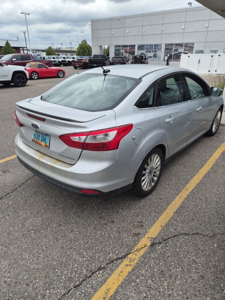Used 2012 Ford Focus Titanium with VIN 1FAHP3J27CL301812 for sale in Fargo, ND